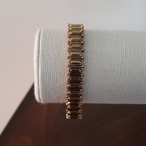 Plunder - Picture 5 of 6